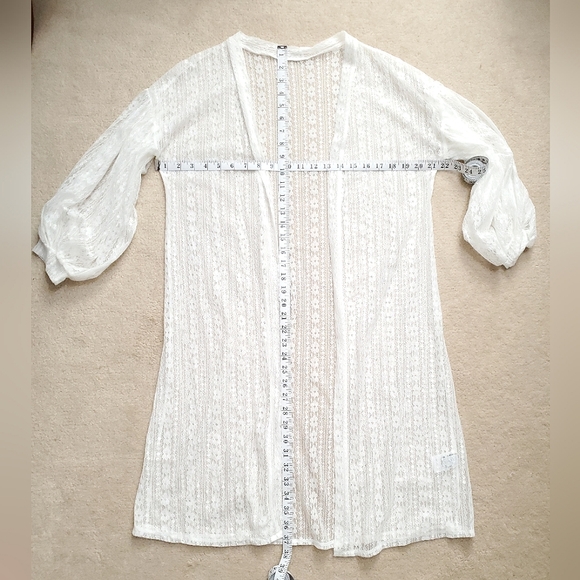Chicwish lace longline open front white kimono cover up white bubble sleeves S-M - Picture 7 of 10